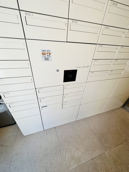 シーズンフラッツ元浅草4丁目の物件外観写真