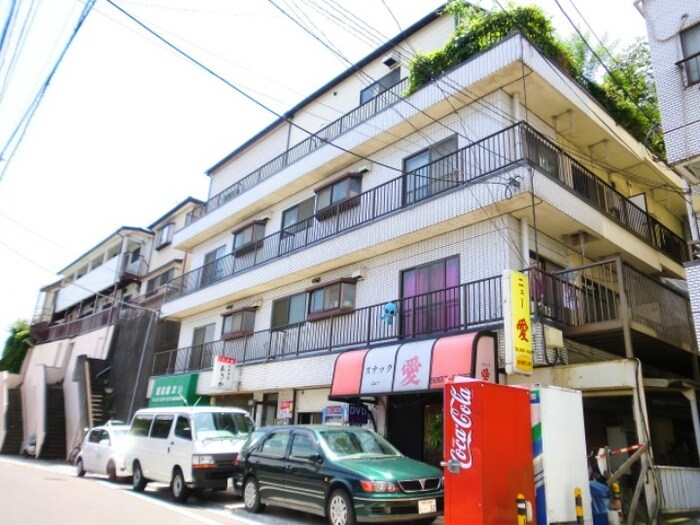 ｱｼｽﾄ赤塚ﾏﾝｼｮﾝ（１Ｆ－３Ｆ）の物件外観写真