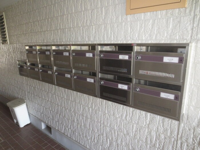 グリ－ンリ－フの物件外観写真