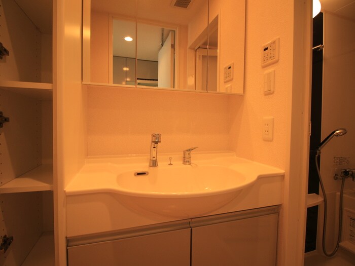 パ－クアクシス辰巳ステ－ジの物件内観写真