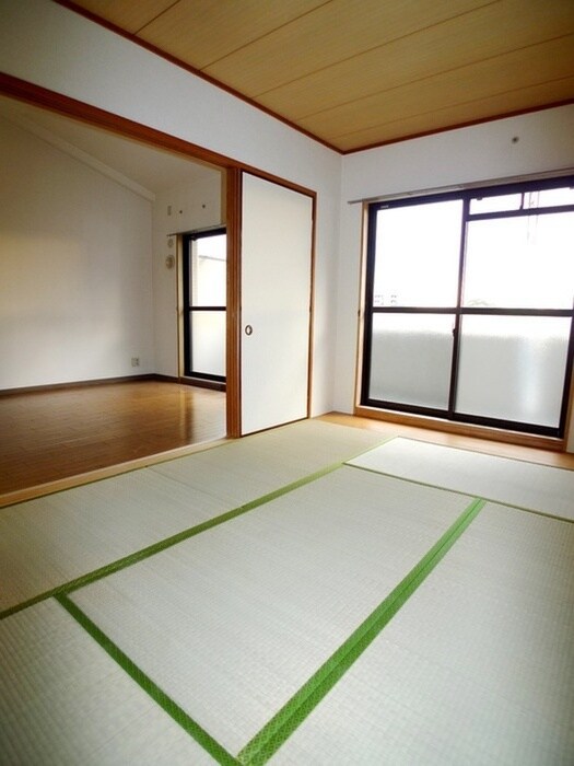 リファインド　レリシュの物件内観写真