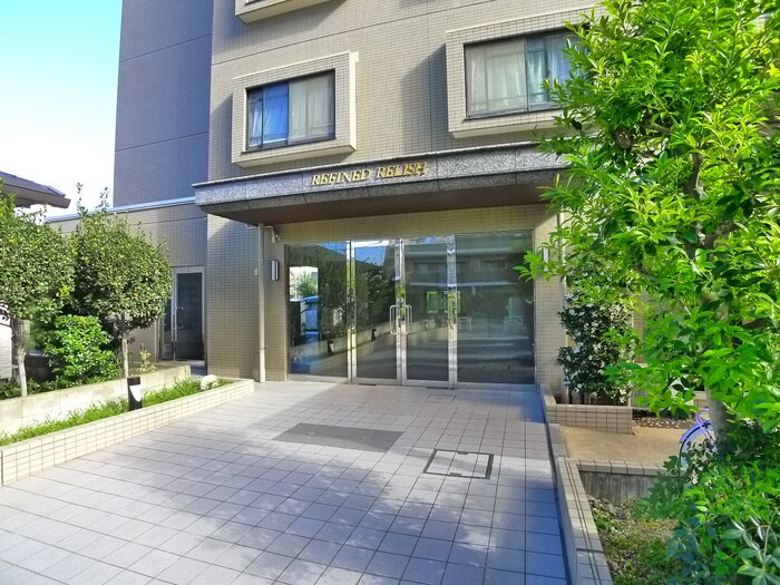 リファインド　レリシュの物件外観写真