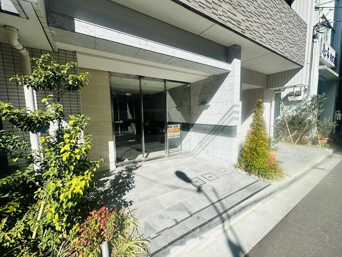 グローリオシェルト東京八丁堀の物件外観写真