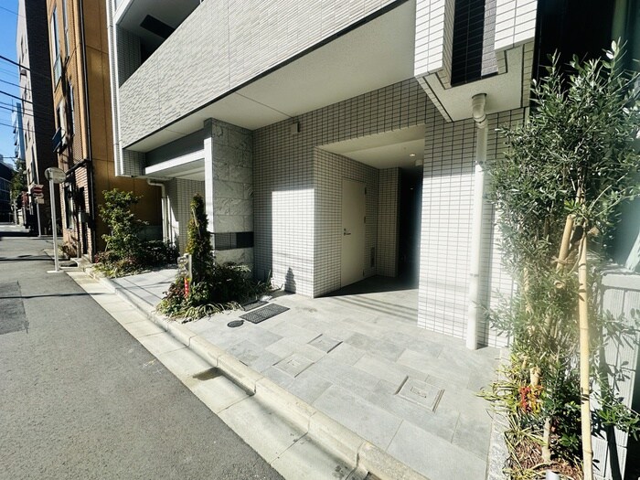 グローリオシェルト東京八丁堀の物件外観写真