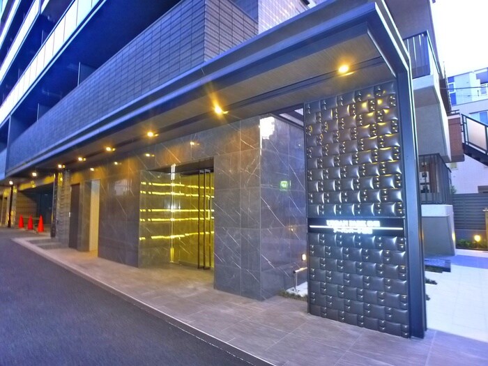 アーバンパーク綾瀬の物件外観写真