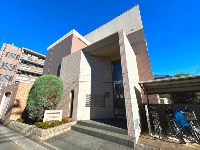 ジェルメの物件外観写真