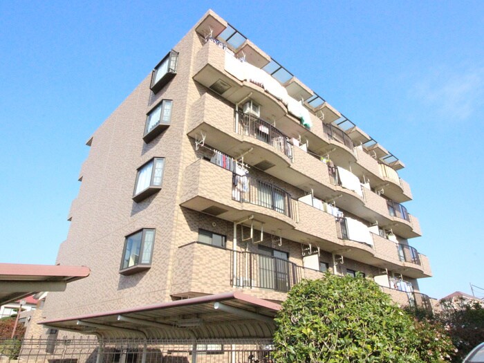 モンティクロ壱番館の物件外観写真