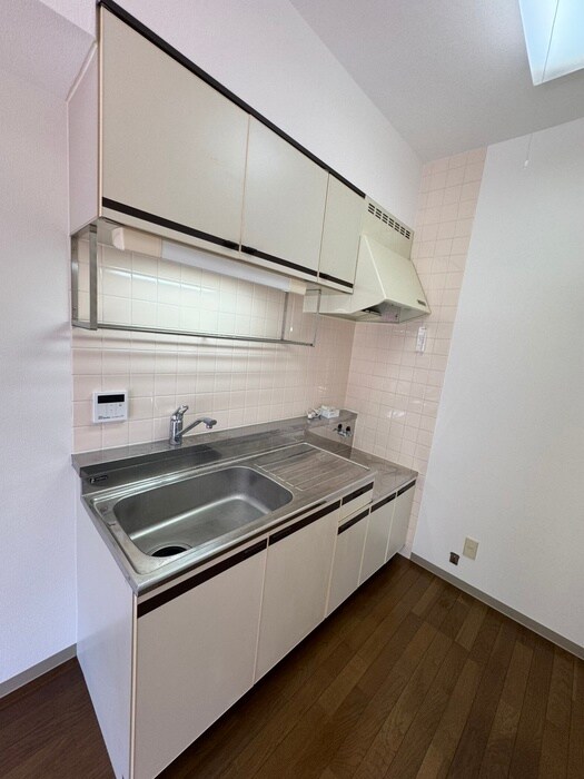 メゾンカワベの物件内観写真