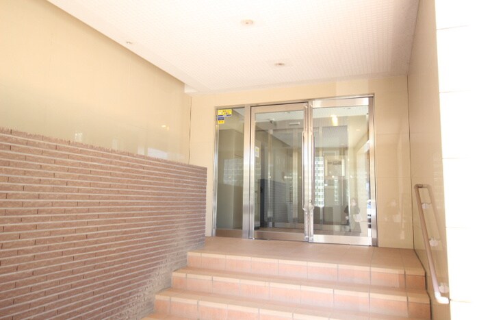 ガ－デンコ－ト浦和東の物件外観写真