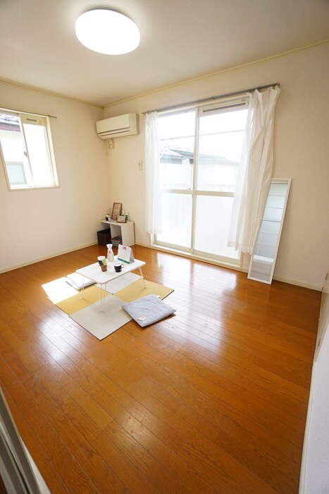 オックスフォ－ドタウンＥの物件内観写真