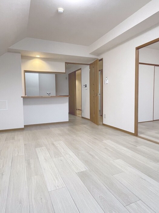 エスティメゾン妙典の物件内観写真