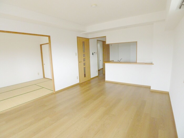 エスティメゾン妙典の物件内観写真