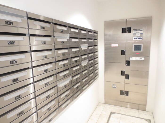 カスタリア本駒込の物件外観写真