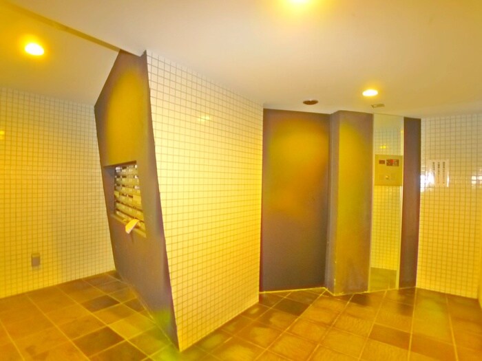 レオーネ金町(404)の物件外観写真