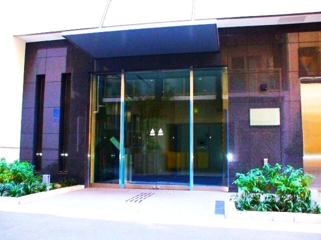 ラクアスレジデンス東新宿の物件外観写真