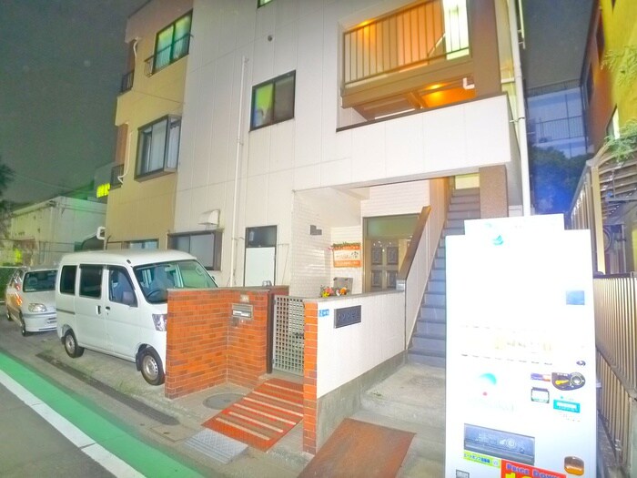 メゾン半谷の物件外観写真