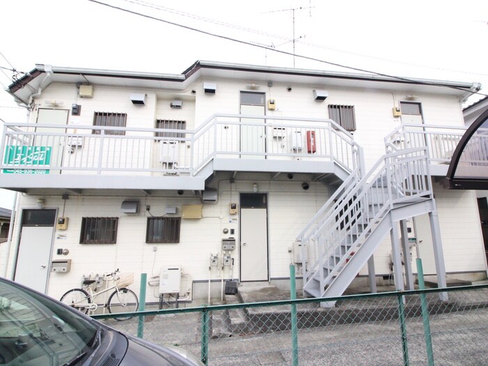 グロリア三保ハイツの物件外観写真