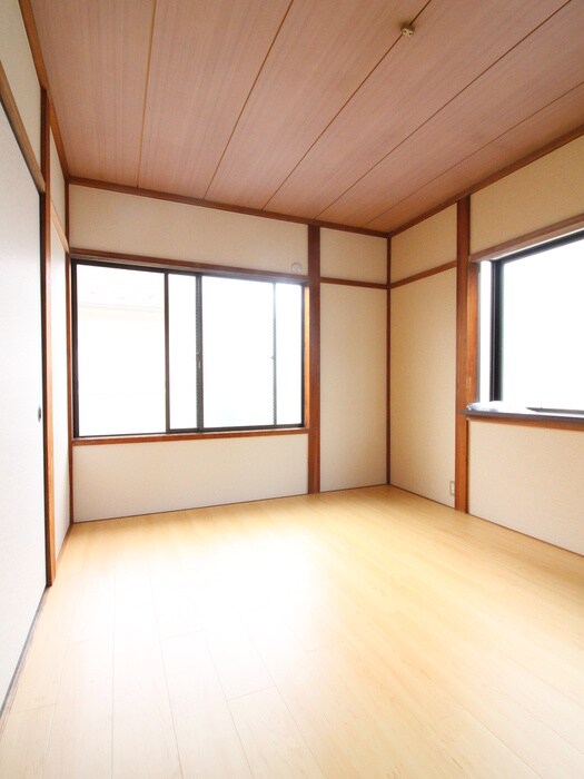 グロリア三保ハイツの物件内観写真