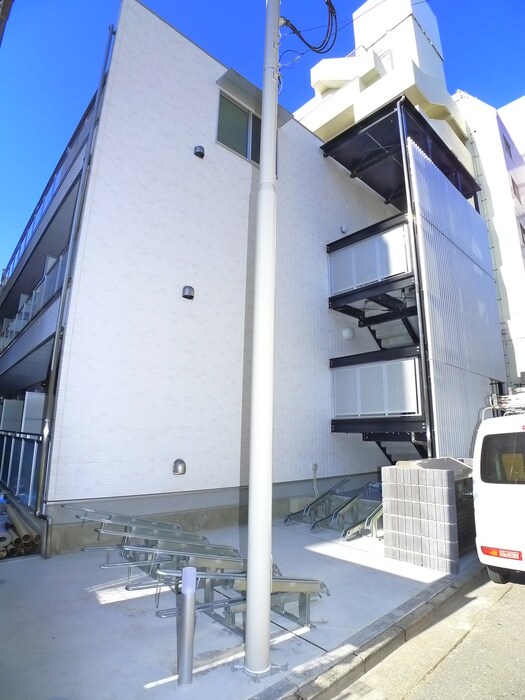 リブリ・ルームス新千葉の物件外観写真