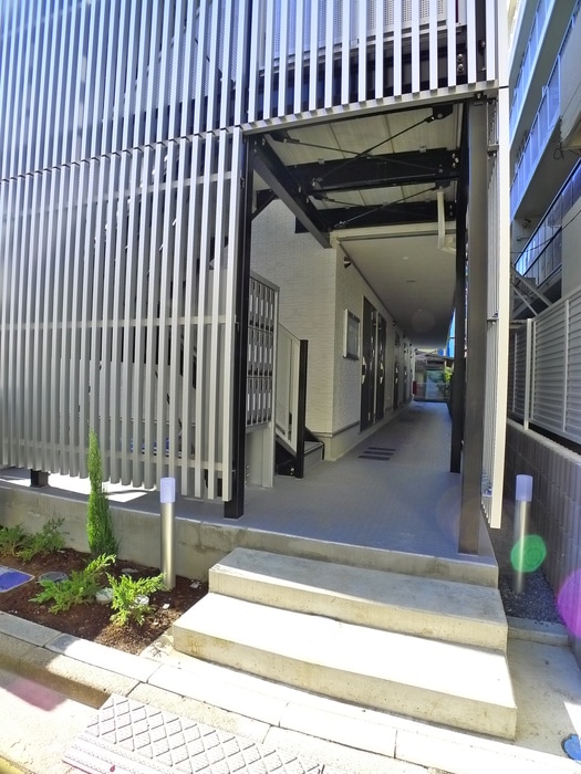 リブリ・ルームス新千葉の物件外観写真