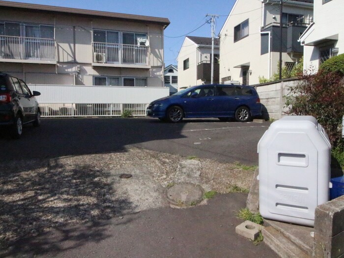 フラット鷺沼の物件外観写真