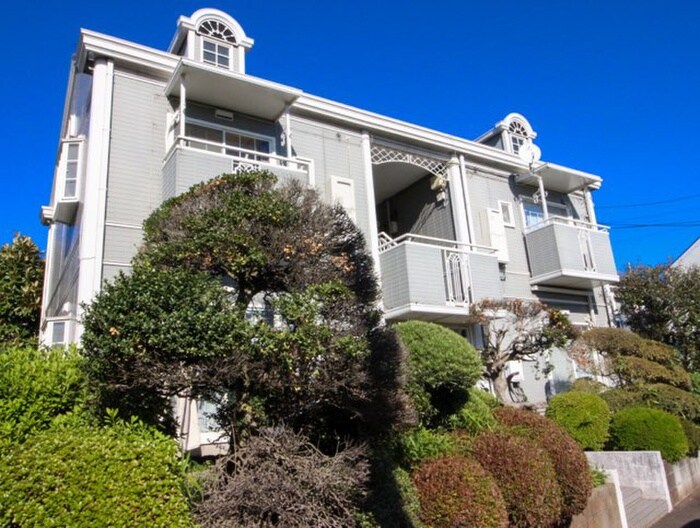 フラット鷺沼の物件外観写真