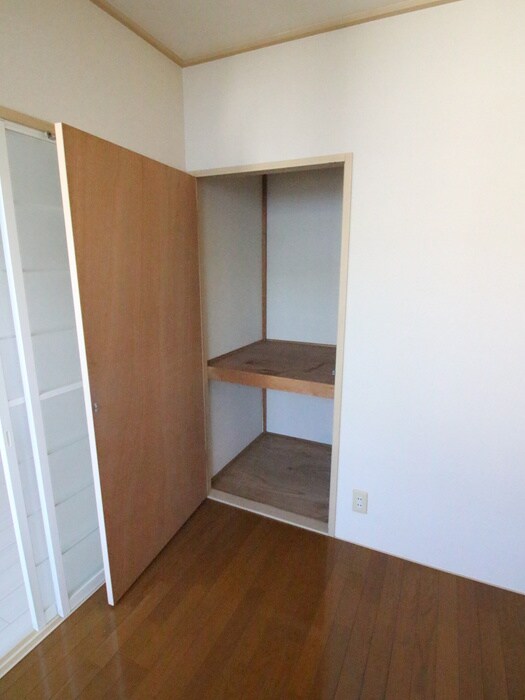 フラット鷺沼の物件内観写真