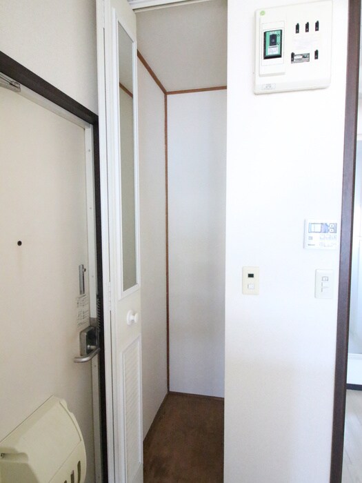 フラット鷺沼の物件内観写真