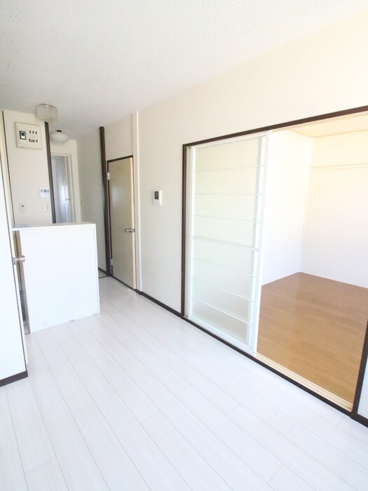 フラット鷺沼の物件内観写真