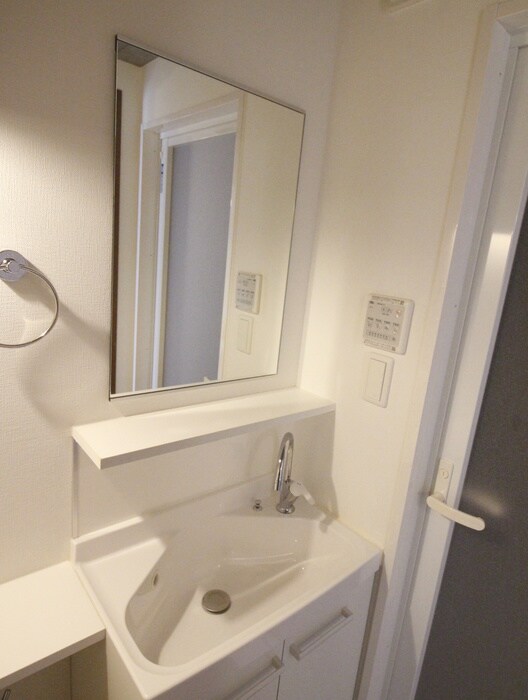 ＲＯＯＦ明大前の物件内観写真