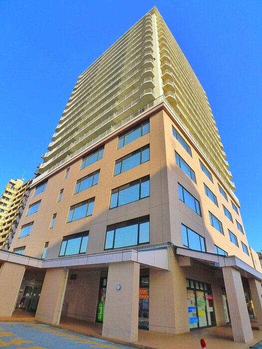 オ－シャンビュ－壱番館の物件外観写真