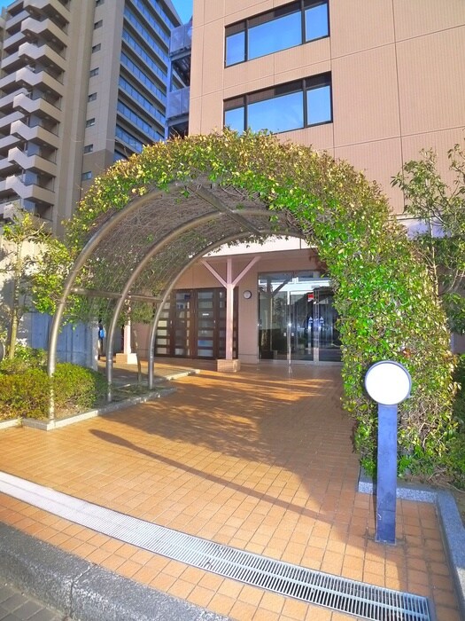 オ－シャンビュ－壱番館の物件外観写真