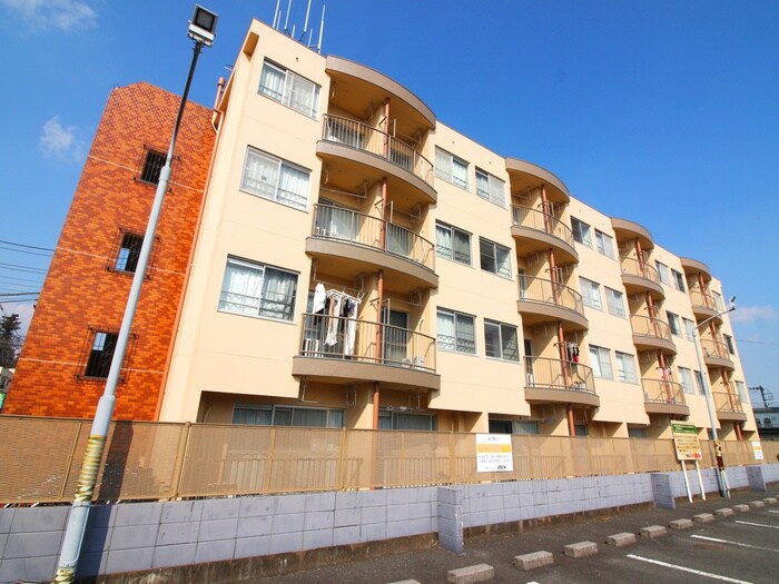 増尾マンションの物件外観写真