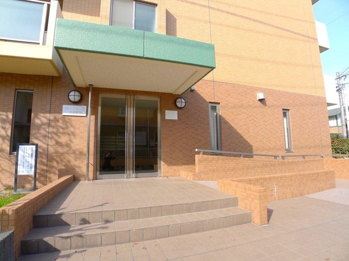 ミレニアム北浦和の物件外観写真