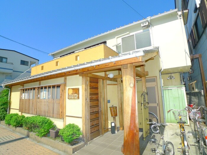 鳥塚様貸家の物件外観写真