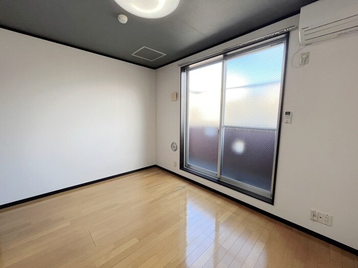 ＰＬＵＳ　ＨＯＵＳＥの物件内観写真