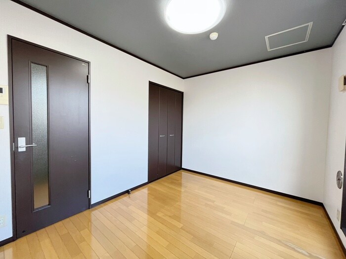 ＰＬＵＳ　ＨＯＵＳＥの物件内観写真