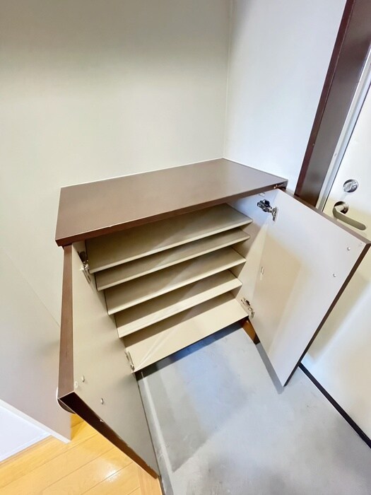 ＰＬＵＳ　ＨＯＵＳＥの物件内観写真