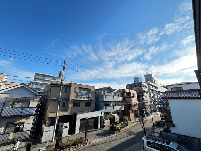 ＰＬＵＳ　ＨＯＵＳＥの物件内観写真