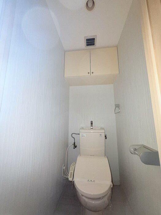 ｱｰﾙ･ｹｰﾌﾟﾗｻﾞﾍﾞｲｻｲﾄｳﾞｭｰ横濱(206)の物件内観写真