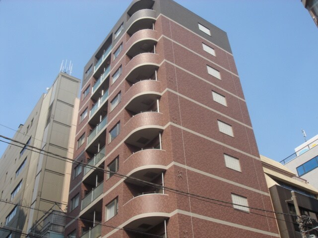 シャンブリ－ズ三越前の物件外観写真