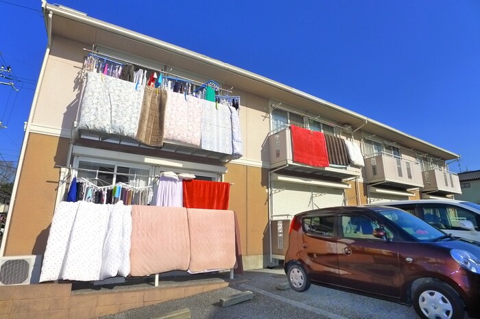 ファーストヴューラ八番館の物件外観写真