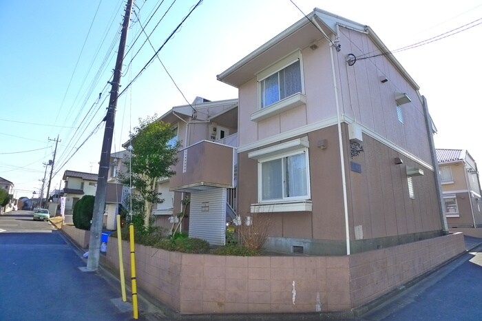 ファーストヴューラ八番館の物件外観写真