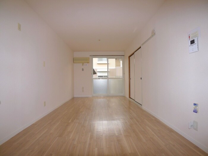 ファーストヴューラ八番館の物件内観写真