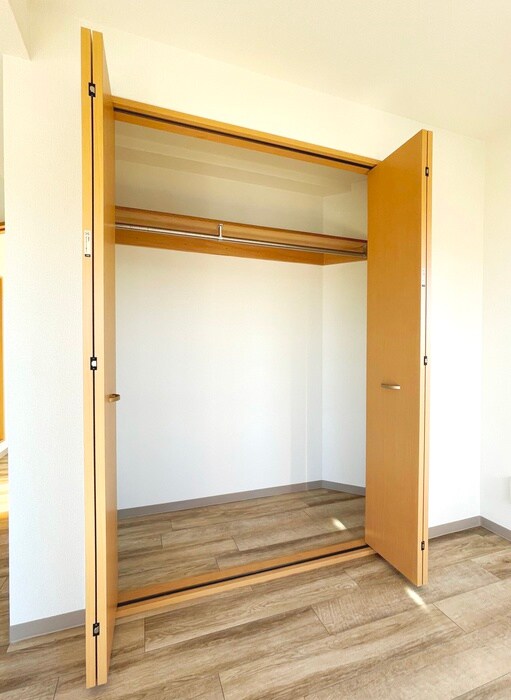 プレシャスイ－ストの物件内観写真