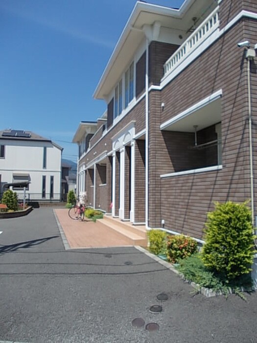 ラルジュＢの物件外観写真