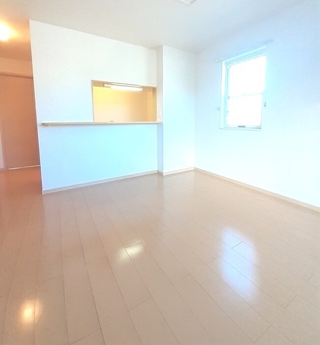 ラルジュＢの物件内観写真