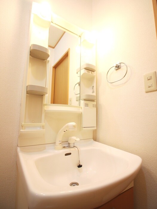 ウィンディアＡの物件内観写真