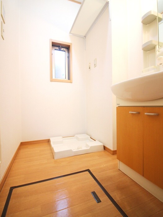 ウィンディアＡの物件内観写真