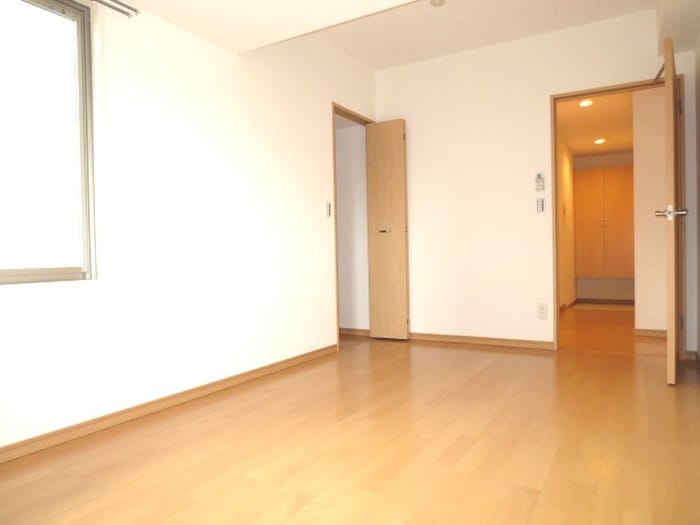 セルティスコートの物件内観写真